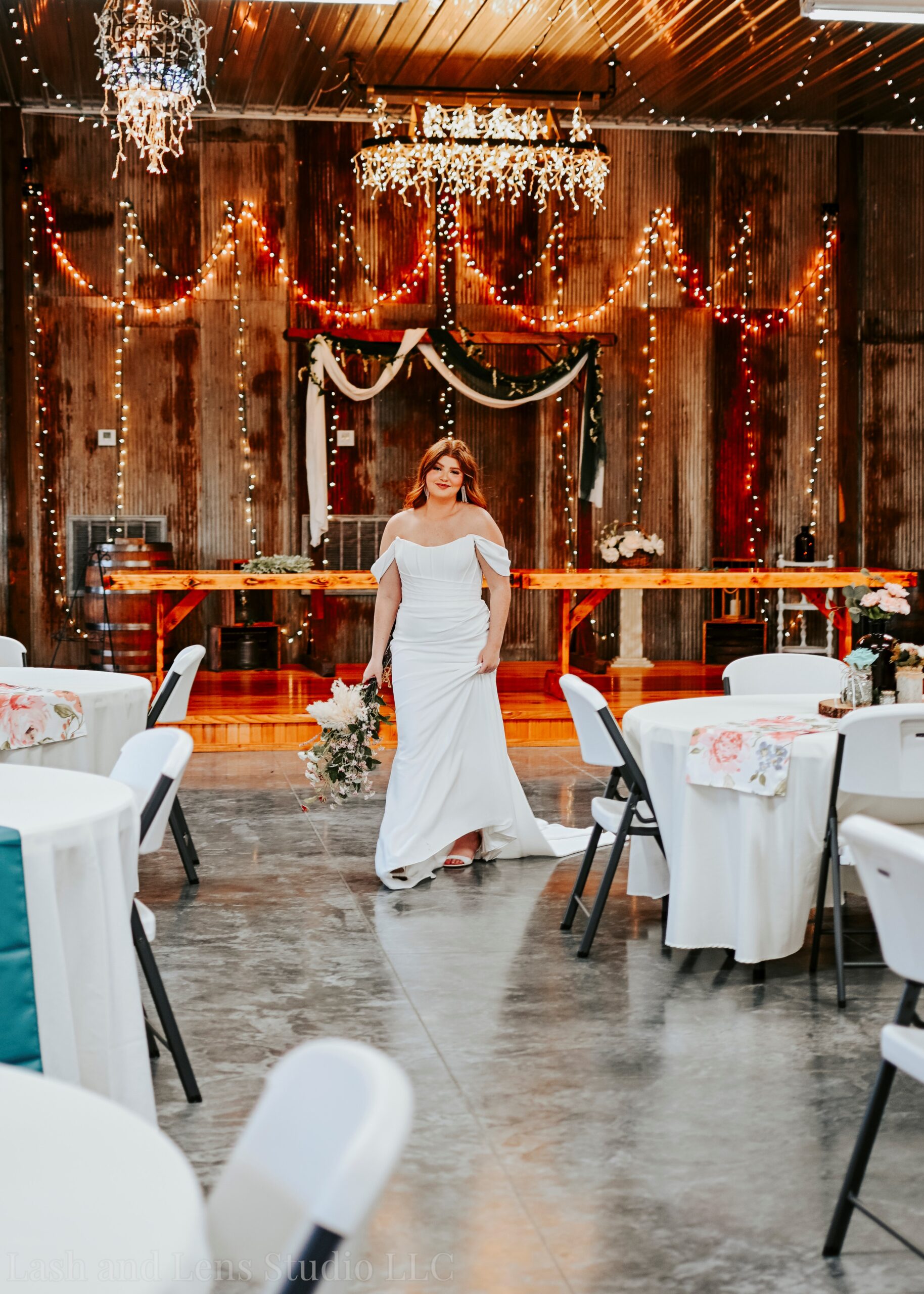 Beautiful reception setup in Country Charm Venue main hall.