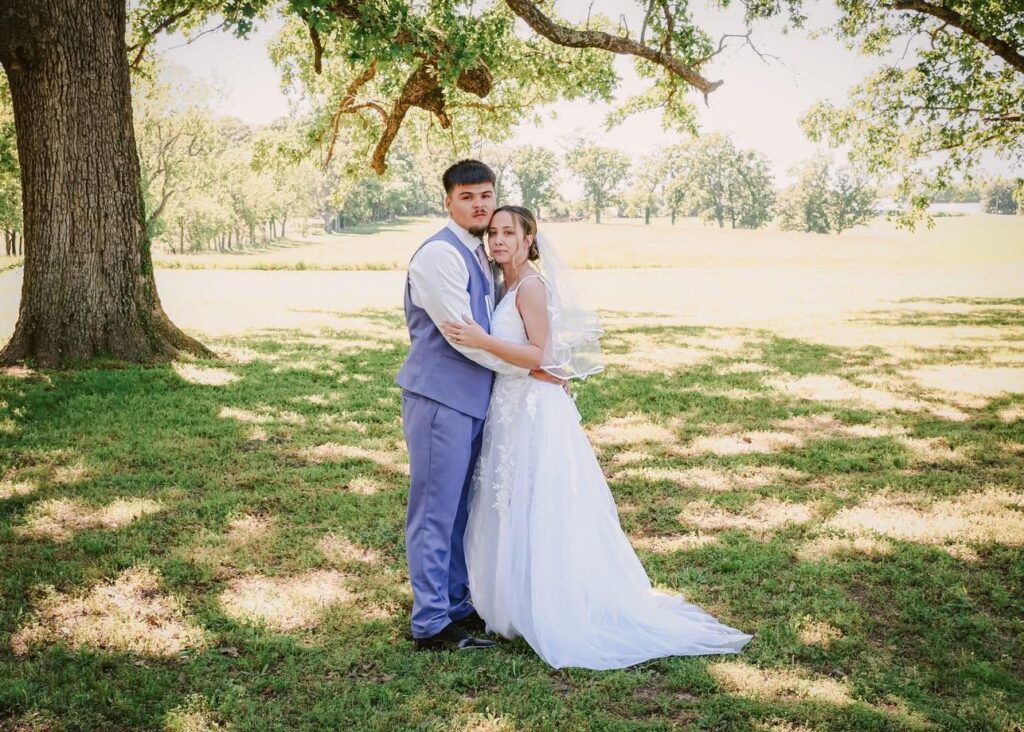 Country Charm Event Venue, Neosho, MO. Photography by Becca Kistler of Lash & Lens Studio, LLC.